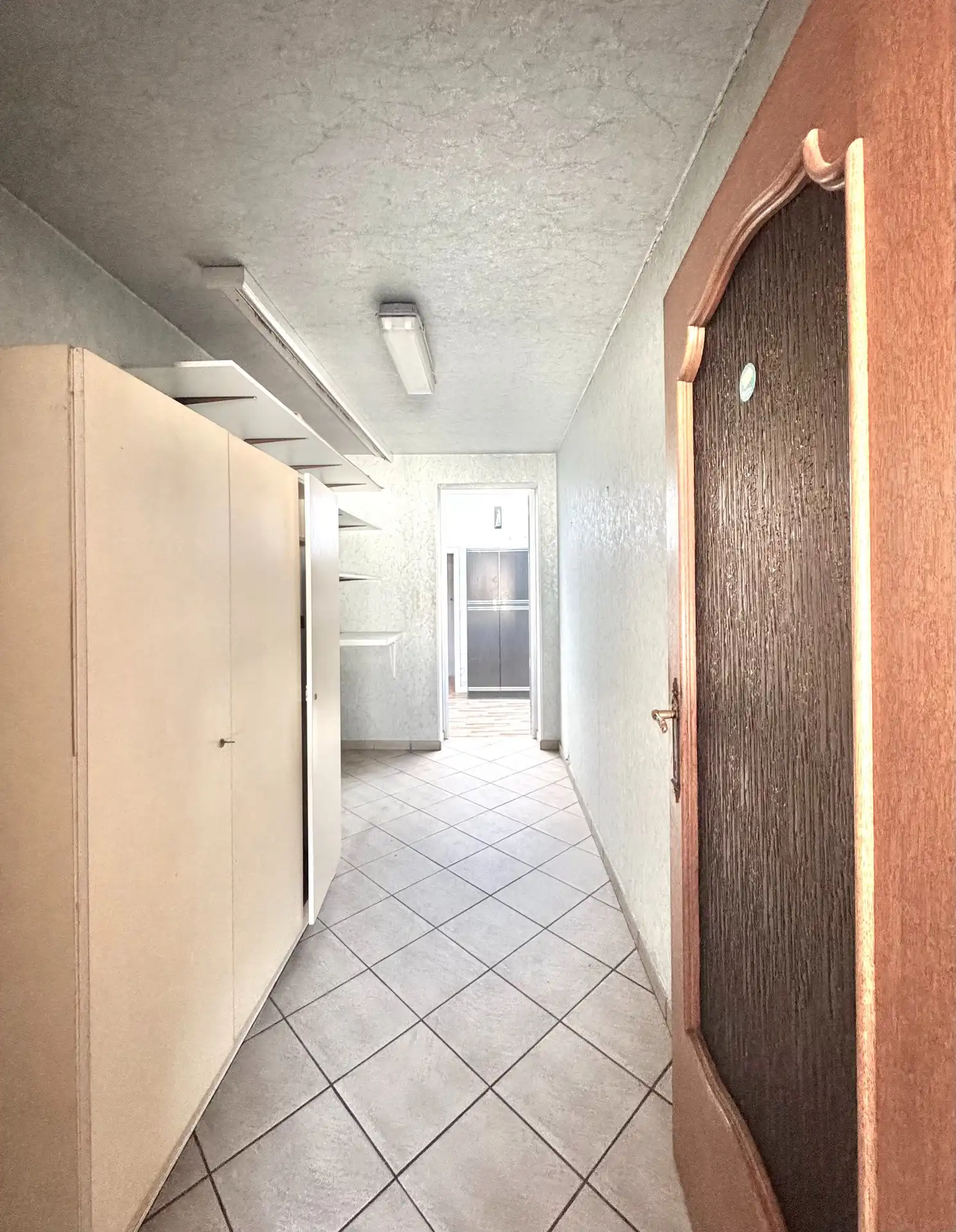 MAGAZIJN MET TWEEWOONST - 1.052 M² foto 28