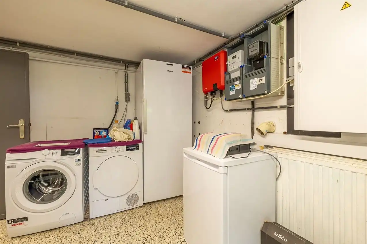 Grote tuin, zee aan ruimte en tot 5 slaapkamers foto 34