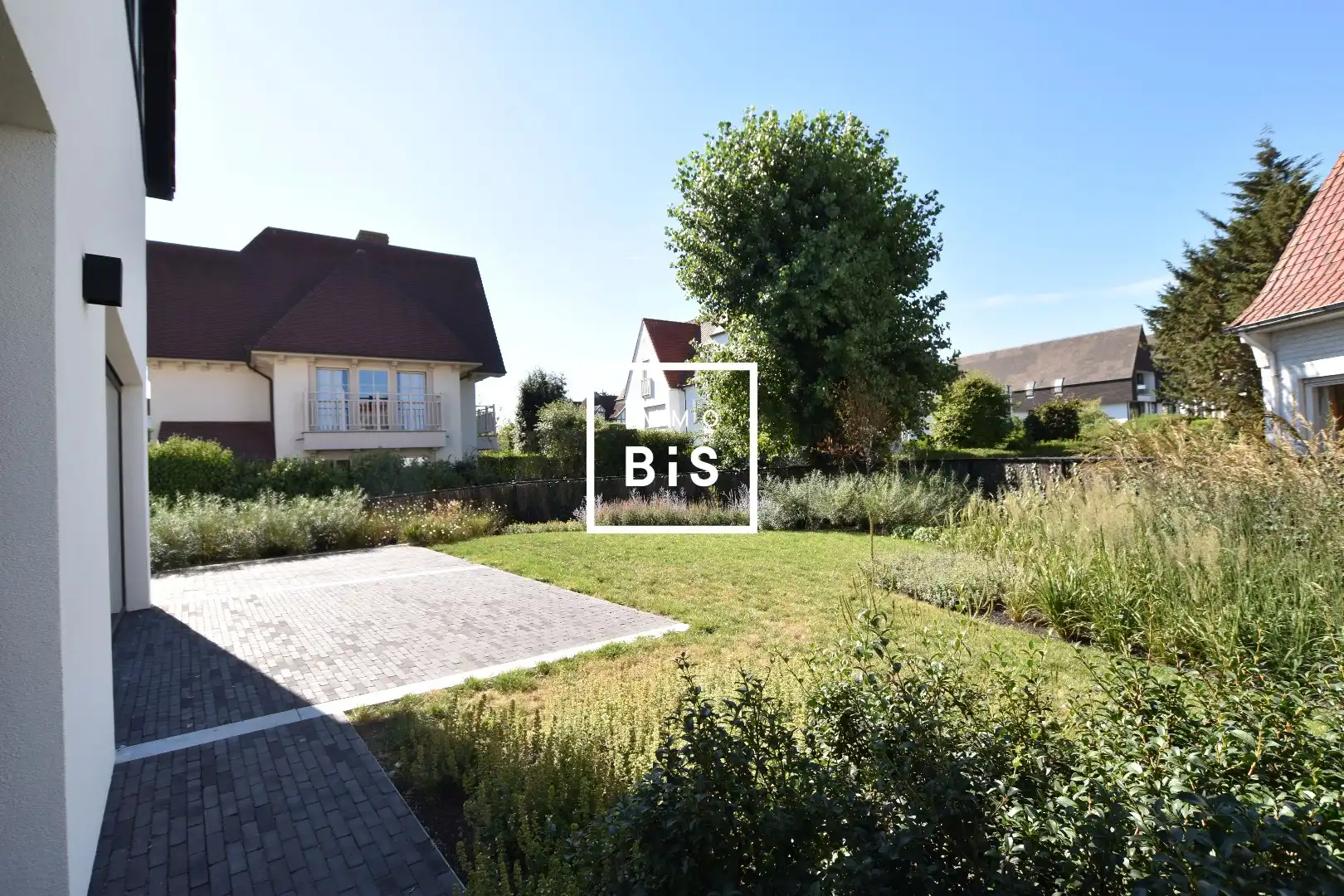 Charmante gerenoveerde villa verscholen in een paadje van het Zoute foto 4