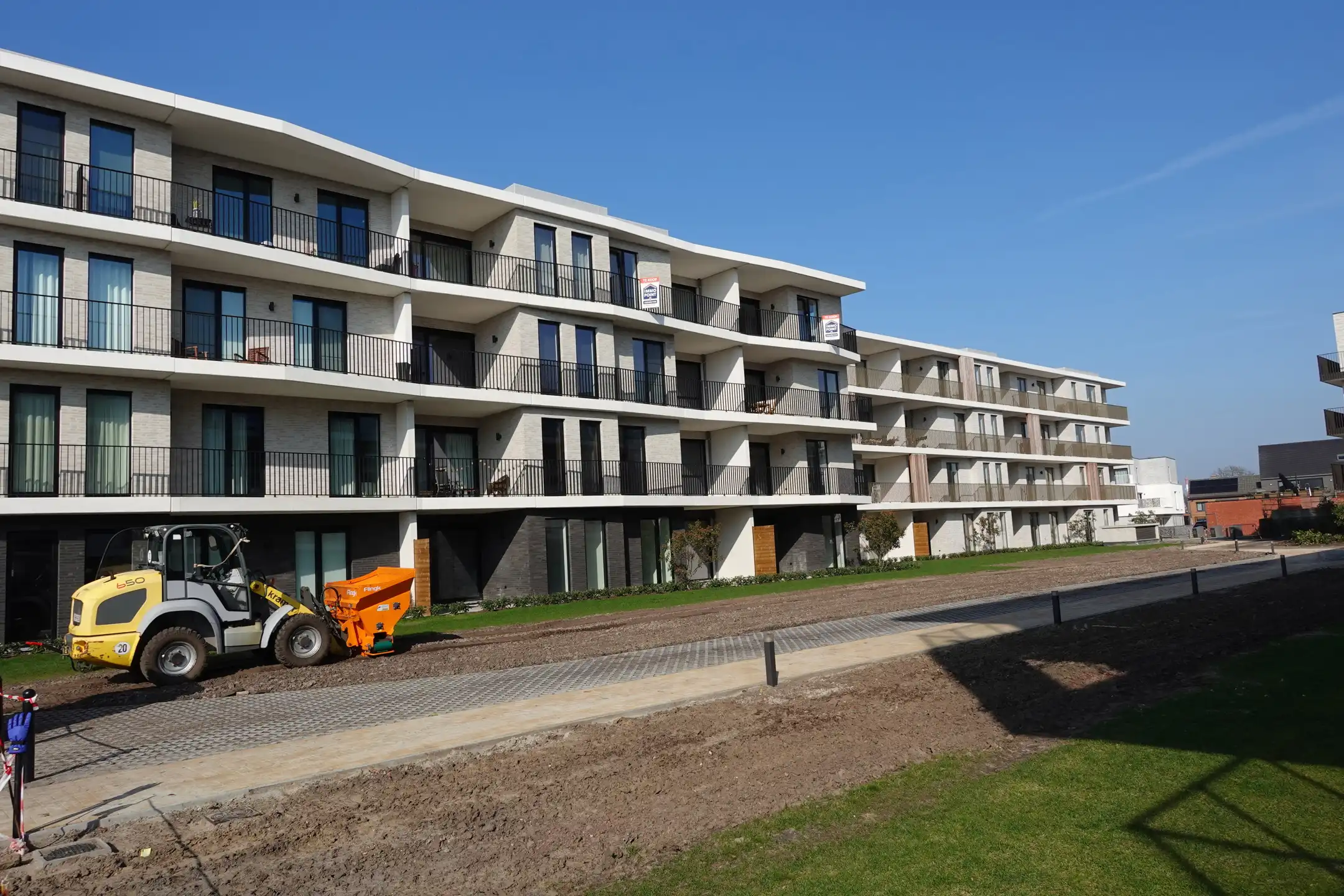 Knap energiezuinig appartement met tof terras foto 6