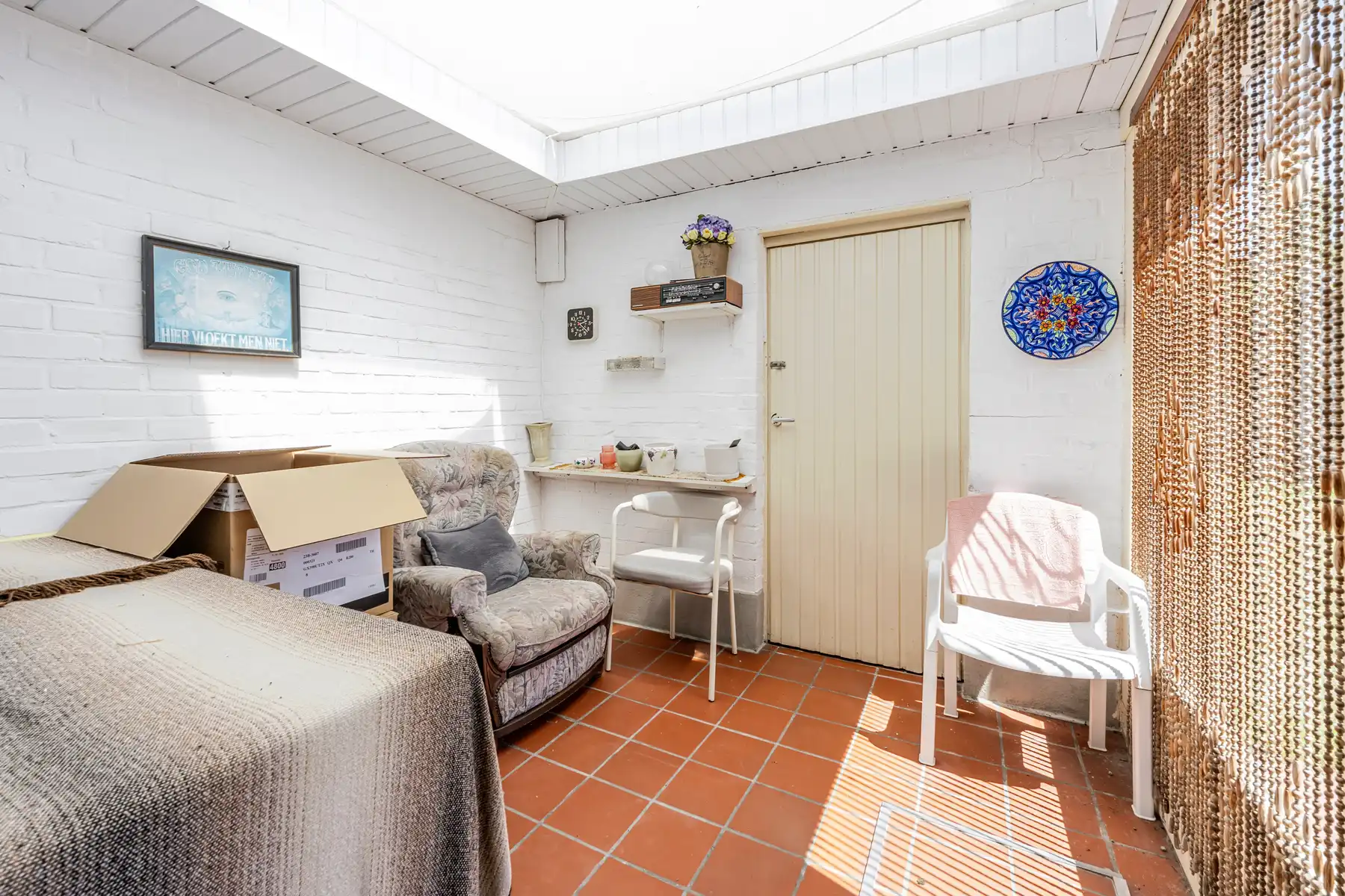  Rustig gelegen, deels te renoveren woning met 4 slpk, tuin. foto 10