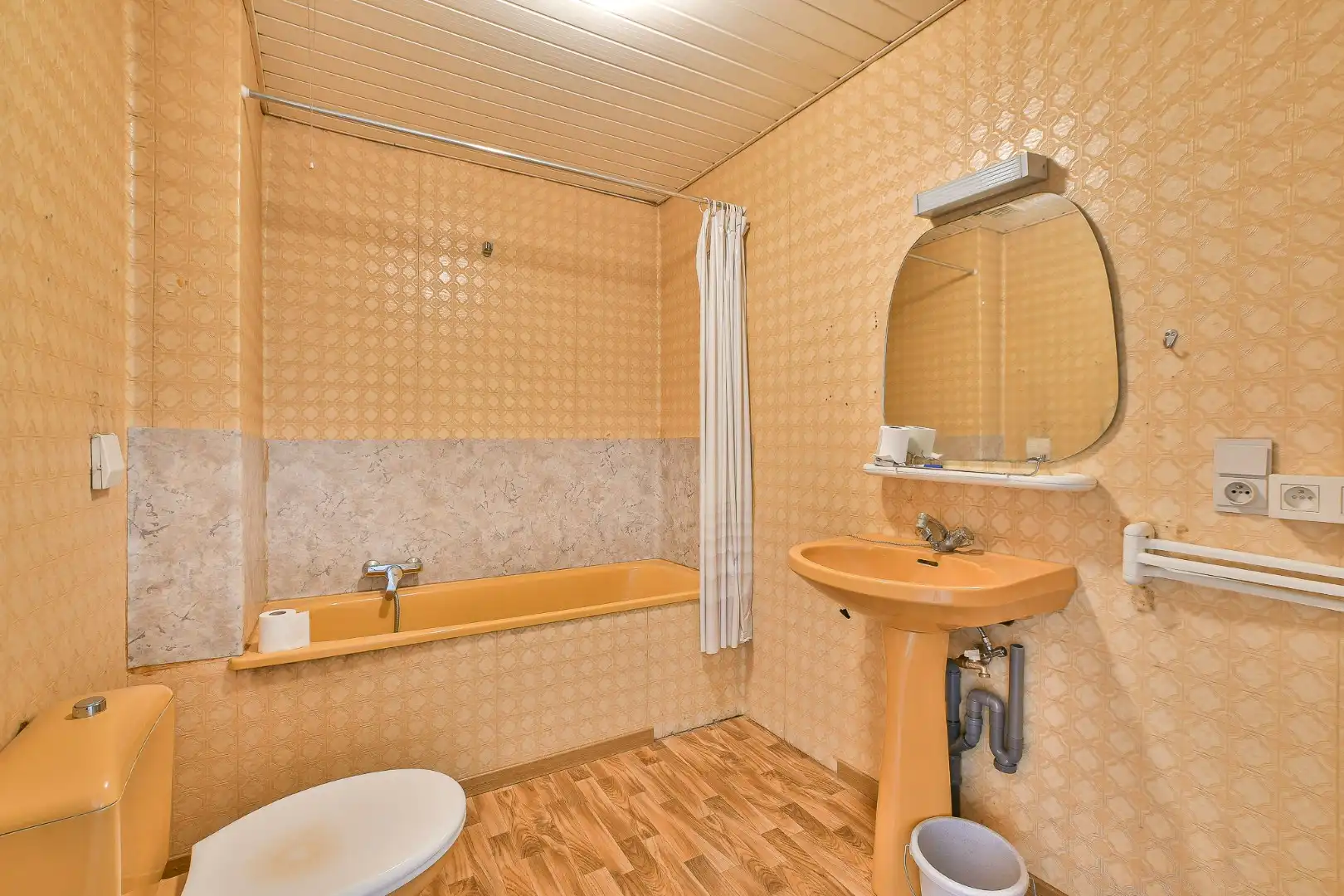 Instapklaar 2-slaapkamerappartement in hartje Blankenberge nabij de Grote Markt foto 15