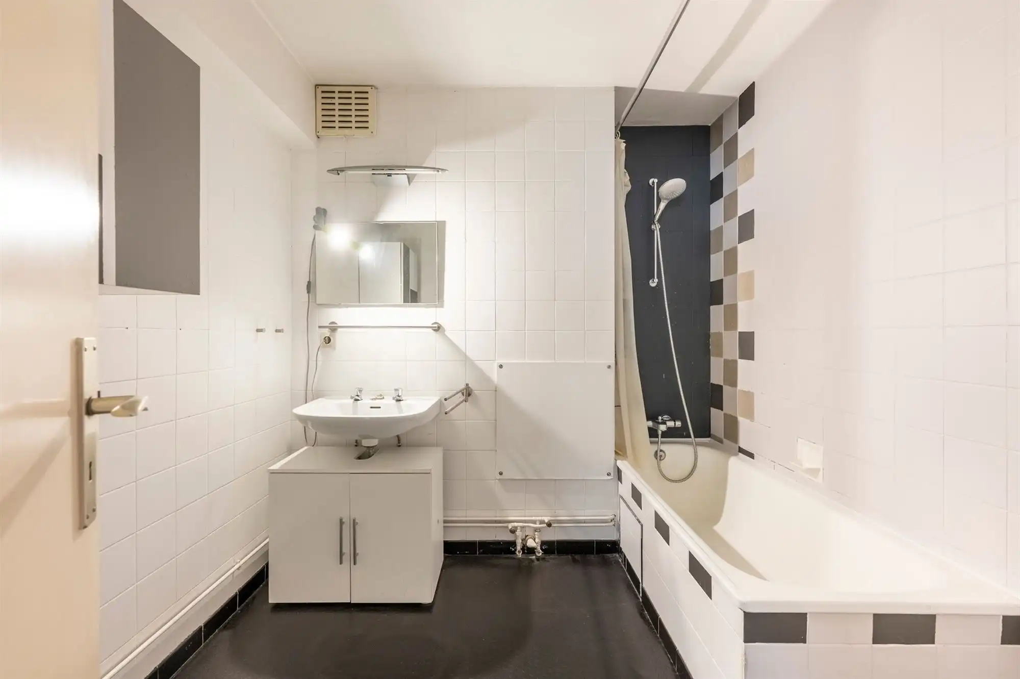Ruim te renoveren 2 slk appartement  foto 8