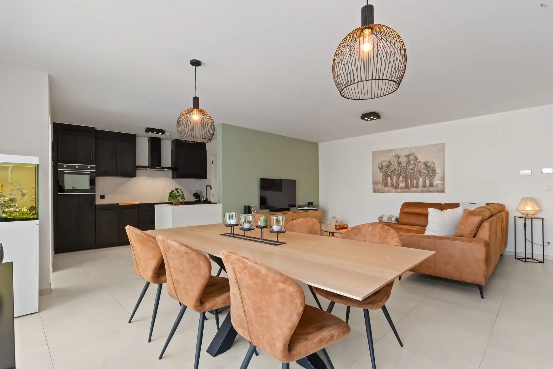 Luxueus afgewerkt gelijkvloers appartement te centrum Stekene foto 5