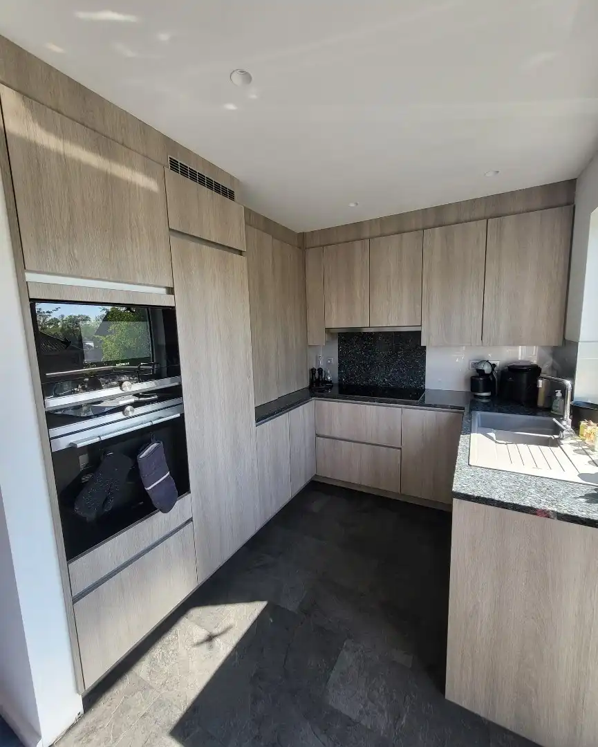 Ruime halfopen bel-etage woning met 4 slaapkamers en garage foto 15