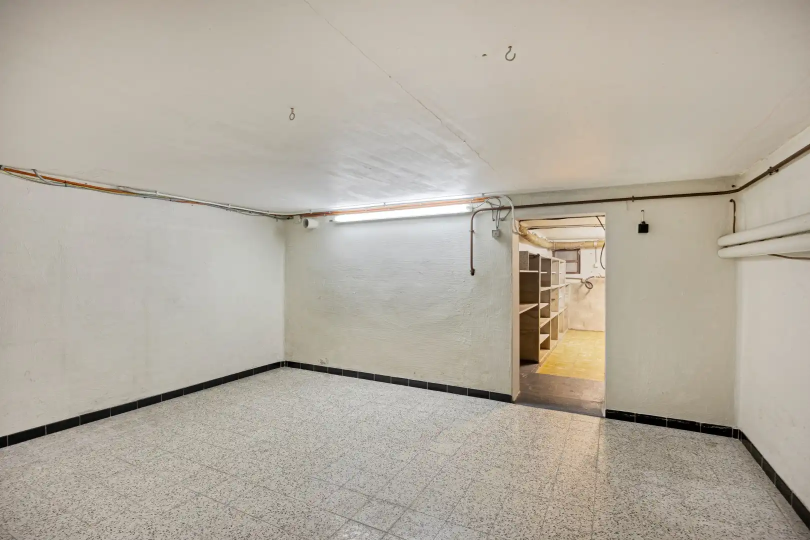 Ruim ingedeelde gelijkvloers woning op een mooi breed perceel van 812 m². foto 35