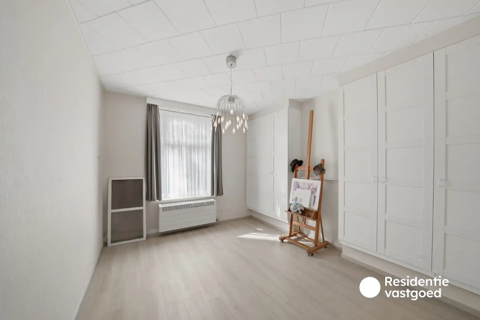 Ruime gezinswoning met 4 slaapkamers, tuin en zonnepanelen in Zandvoorde foto 13