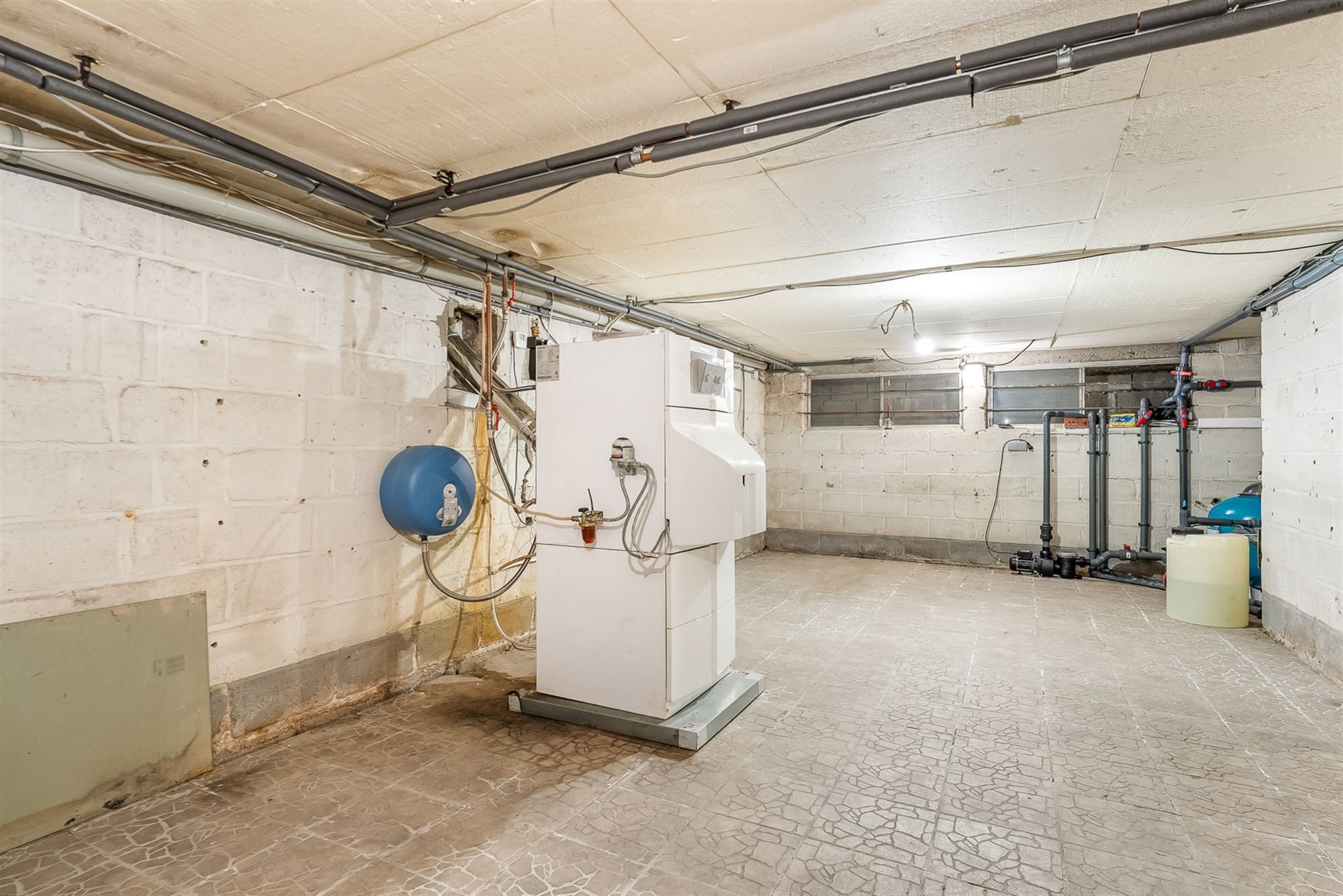 ENERGIEZUINIGE GELIJKVLOERSE WONING MET ZWEMBAD EN VRIJSTAANDE MAGAZIJNRUIMTE OP RUIM PERCEEL TE LEOPOLDSBURG foto 22