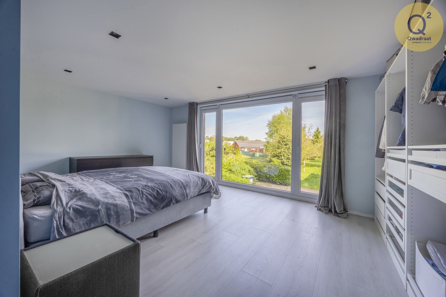Ruime vernieuwde woning met 4 slpks en grote tuin foto 18