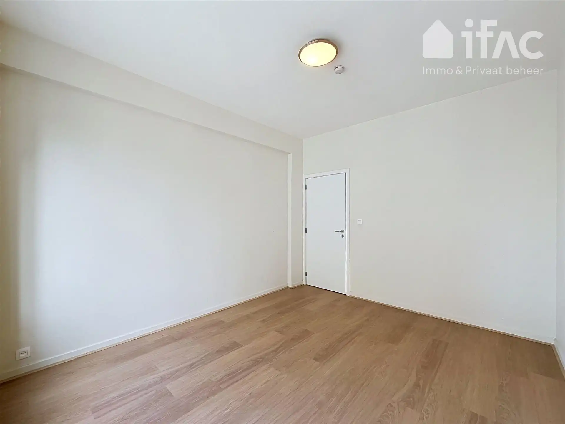 Charmant 3 slaapkamer appartement vlakbij metrostation foto 7