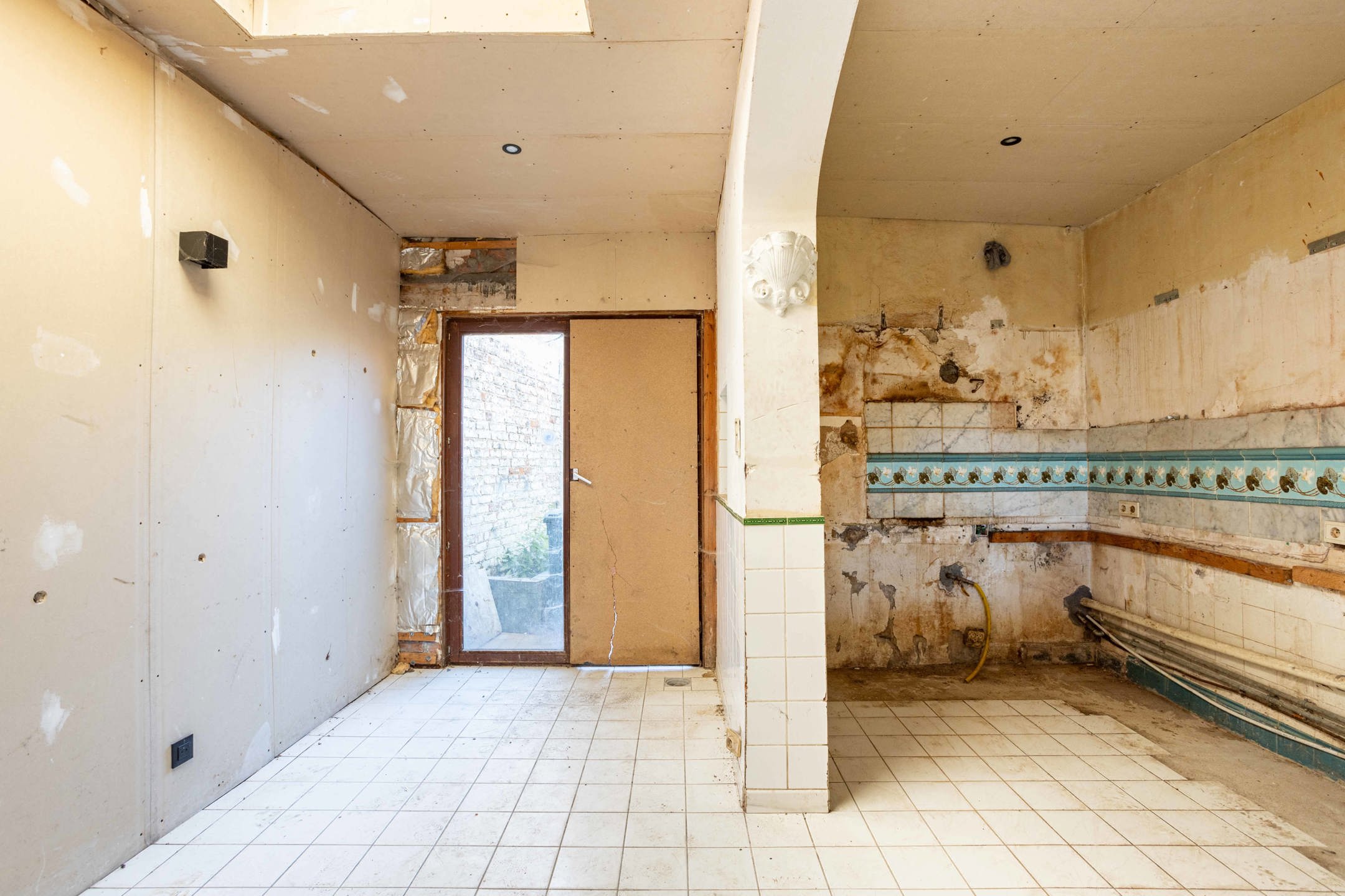 Te renoveren wong in centrum van Ronse foto 9