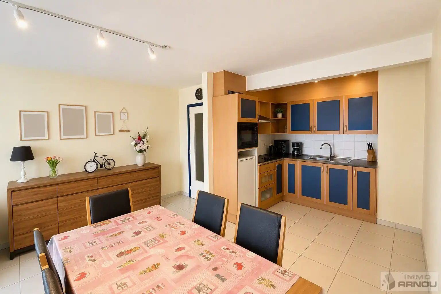 Verzorgd 2-slaapkamerappartement met autostandplaats op toplocatie in Deinze foto 9