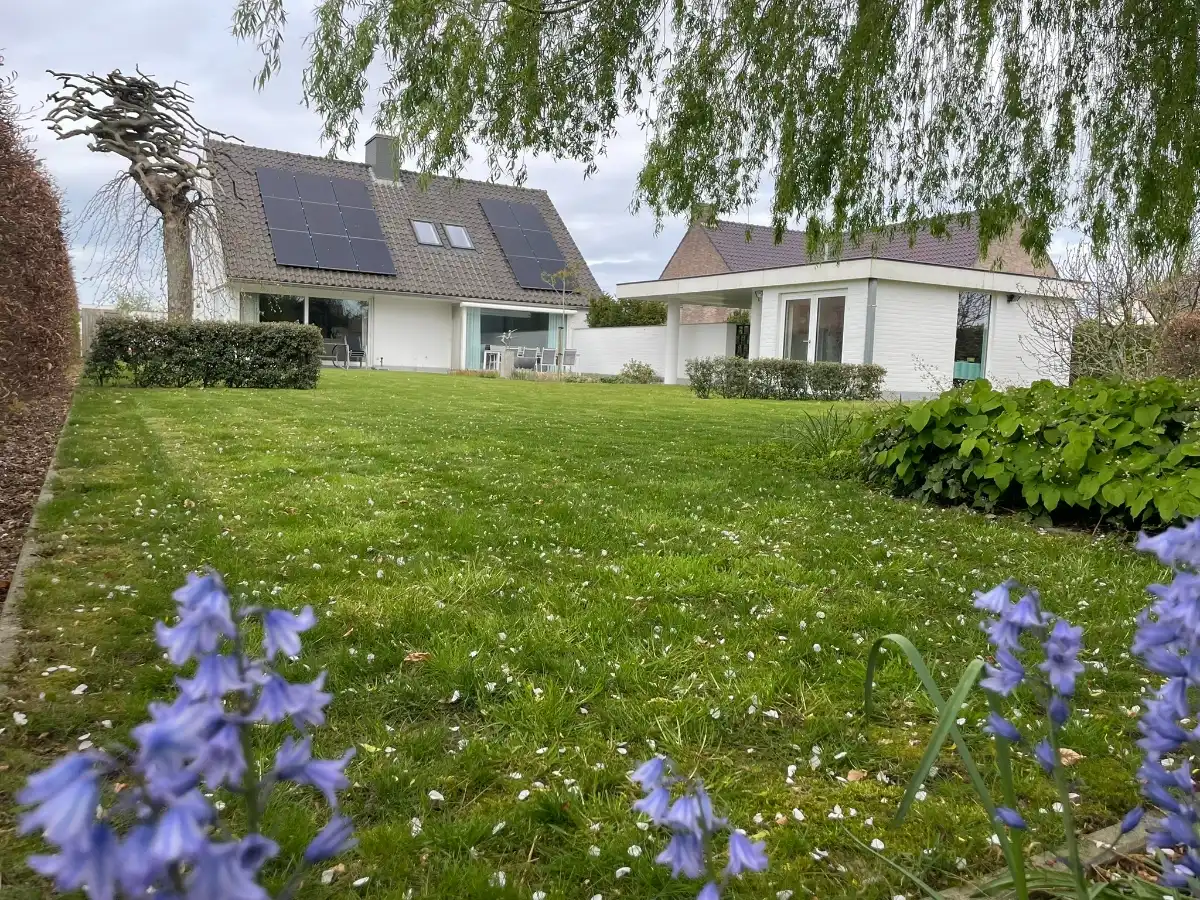 Hoofdfoto van de publicatie: VILLA op toplocatie