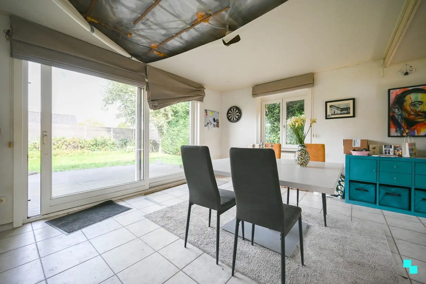 Alleenstaande, te renoveren villa in residentiële buurt foto 12