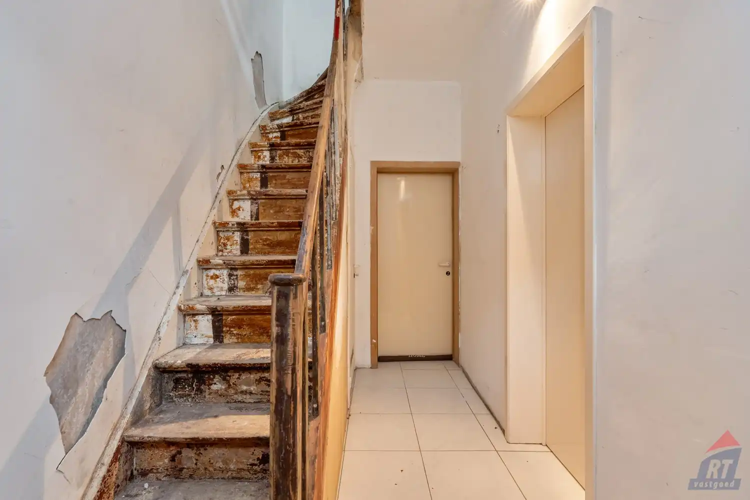 Interessant renovatieproject met veel potentieel, vlak bij het centrum en station van Landen foto 2