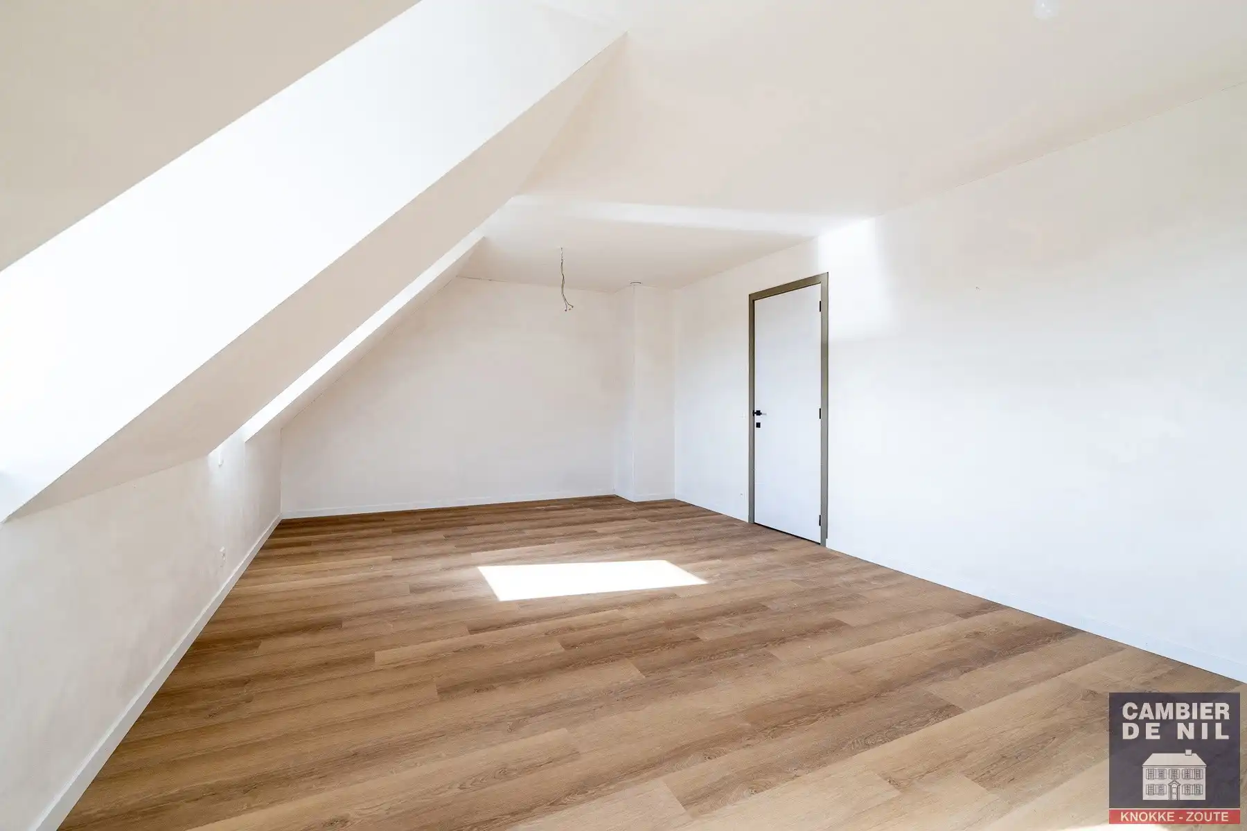 Nieuwbouw - ongemeubelde koppelvilla in rustige,  residentiële wijk te Knokke-Heist  foto 23