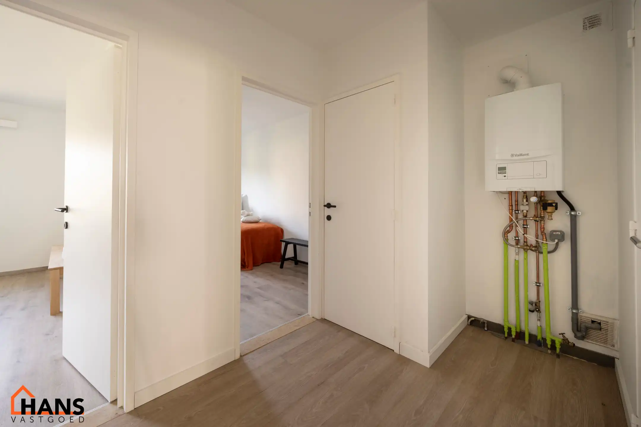 Gerenoveerd appartement op de 2de verdieping. foto 8
