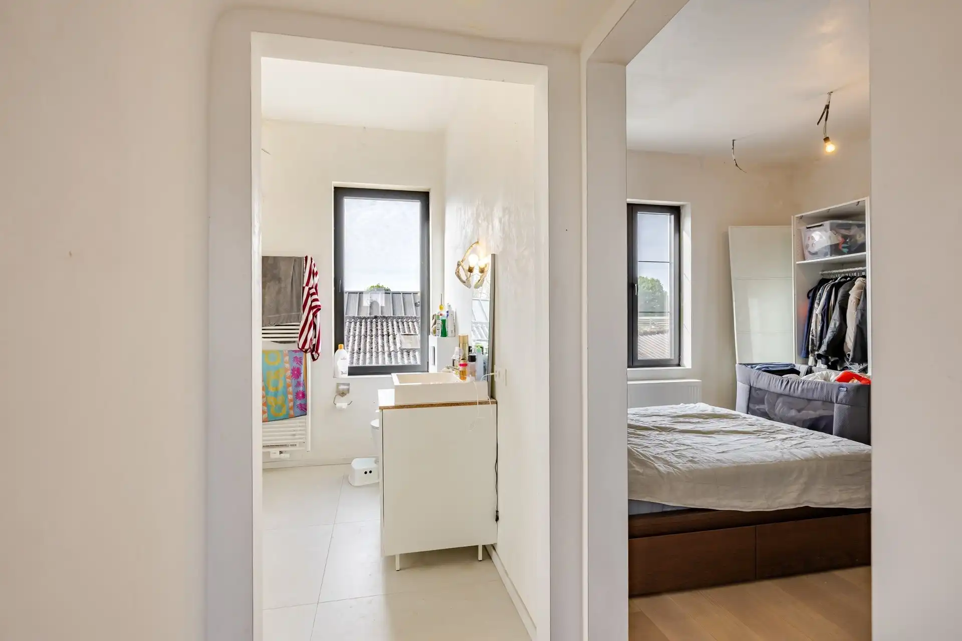 Karaktervol herenhuis met art-decoallure, ruime magazijnen en zuidgerichte tuin  foto 25
