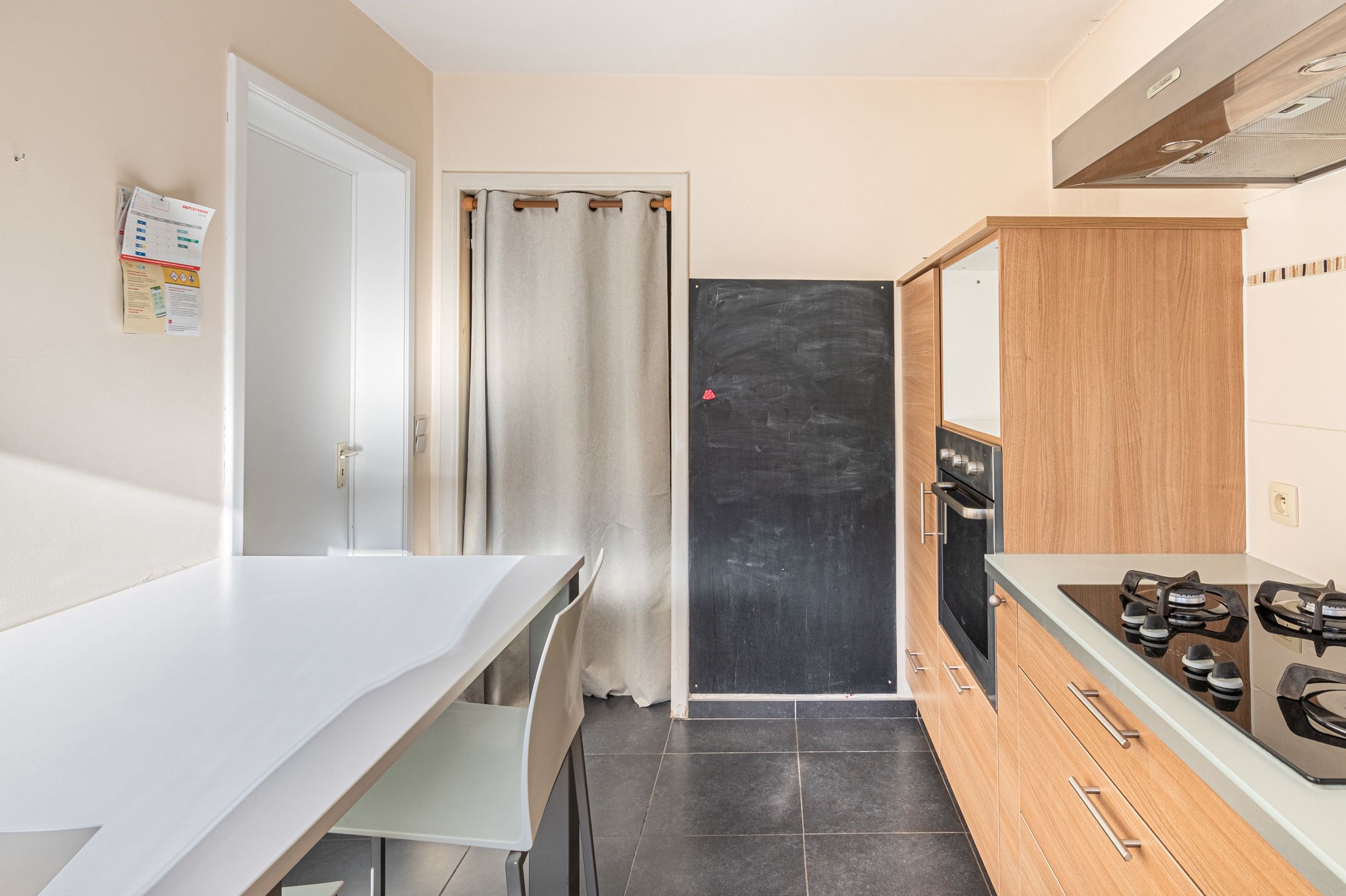 Ruim en lichtrijk 2slpk app in hartje Mechelen foto 7