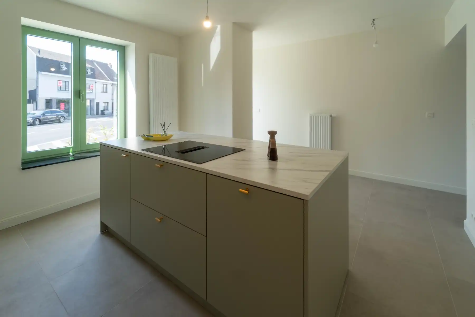 Ruime woning met 4 slpk's en tuin foto 18
