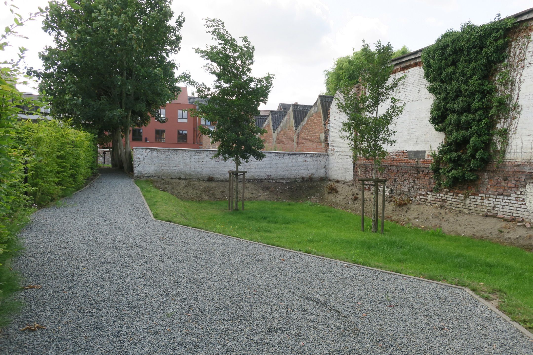 Nieuwbouwappartement met 1 slaapkamer, terras en garage foto 3