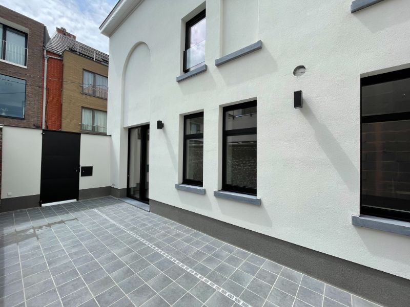 Stijlvolle woning tussen Sint-Pietersstation en het Miljoenenkwartier foto {{pictureIndex}}