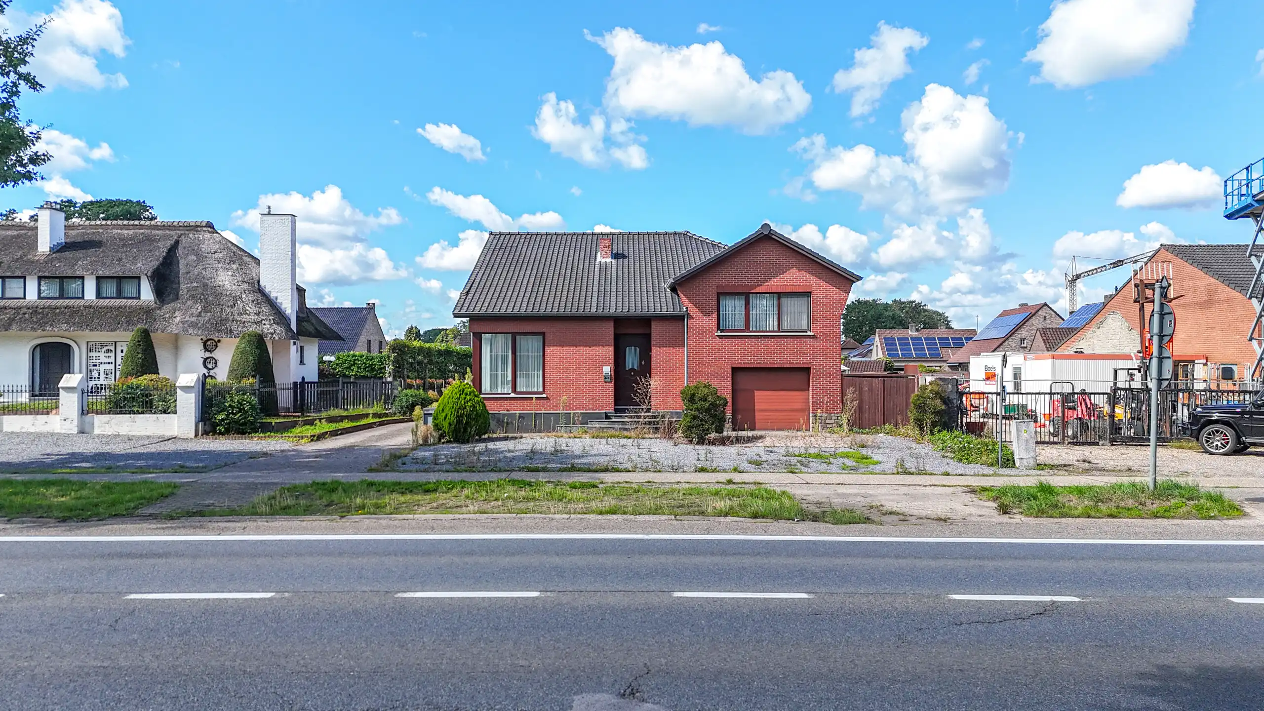 Ruime woning met 4 SLPK op een toplocatie! foto 45