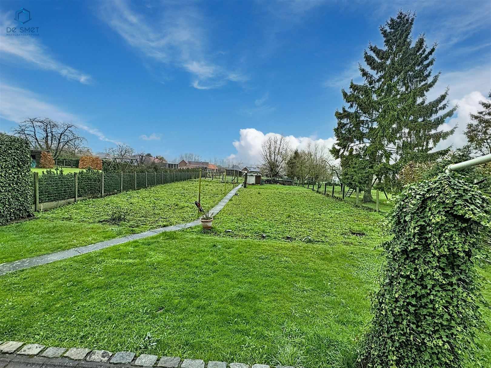 Charmante te renoveren gezinswoning met 4 slaapkamers, garage en grote tuin rustige ligging in Viane foto 24
