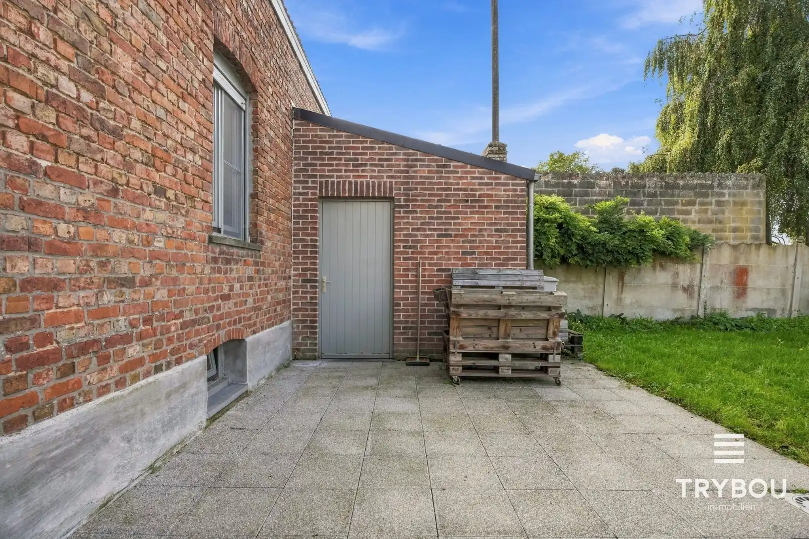  Ruime gezinswoning met 4 slaapkamers, garage en aangename tuin in Merkem! foto 21