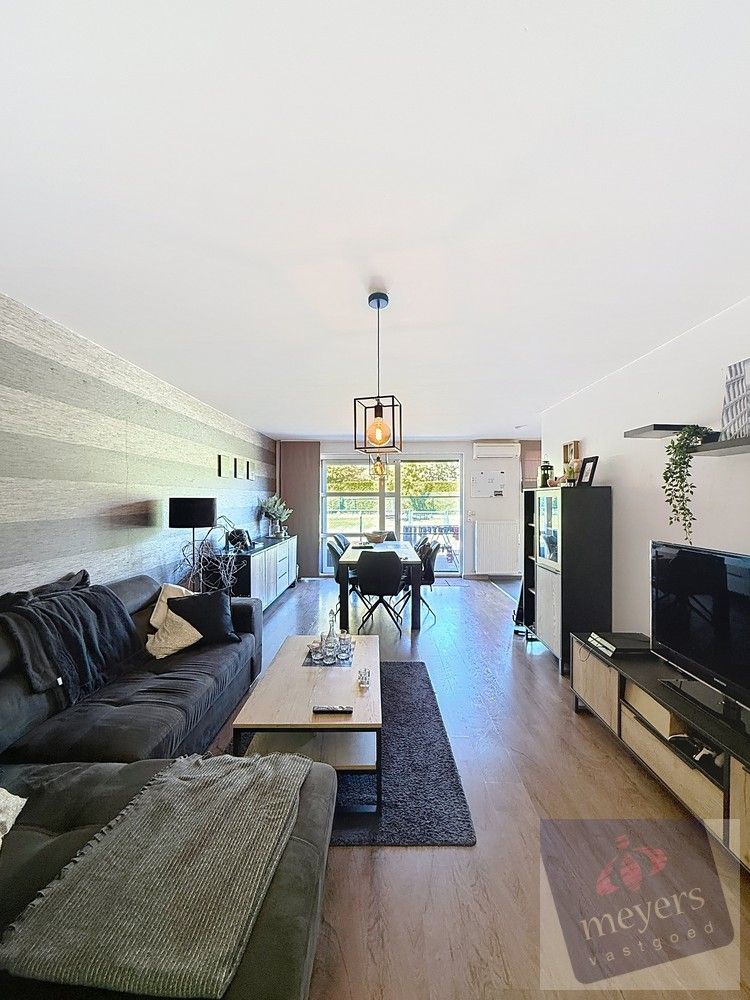 Stijlvol gelijkvloers appartement met terras & autostaanplaats – Bilzen-Hoeselt foto 4