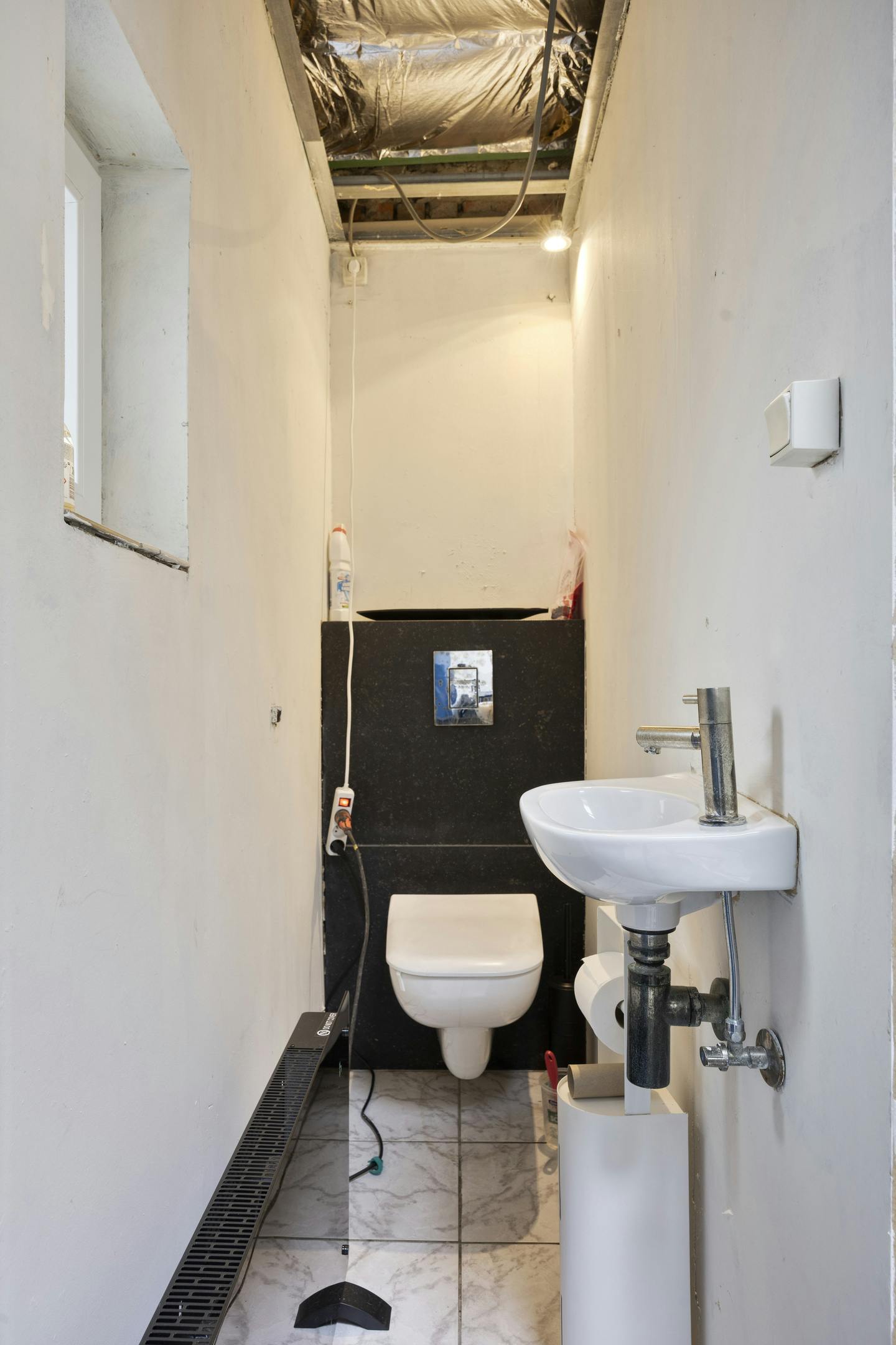 Charmante woning met potentieel te koop in Steenokkerzeel foto 24