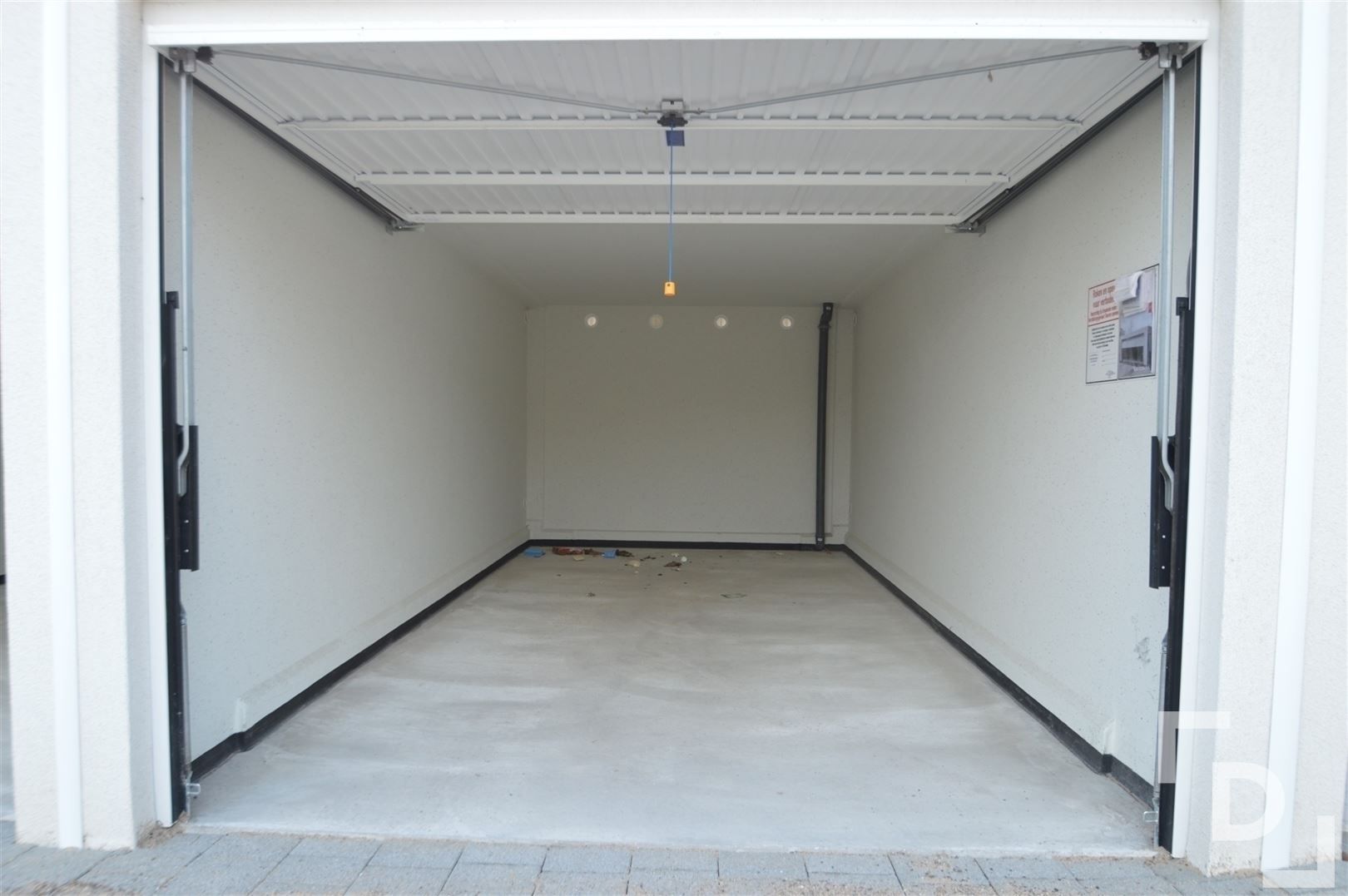 Recent appartement met garage te huur in Ieper. foto 18
