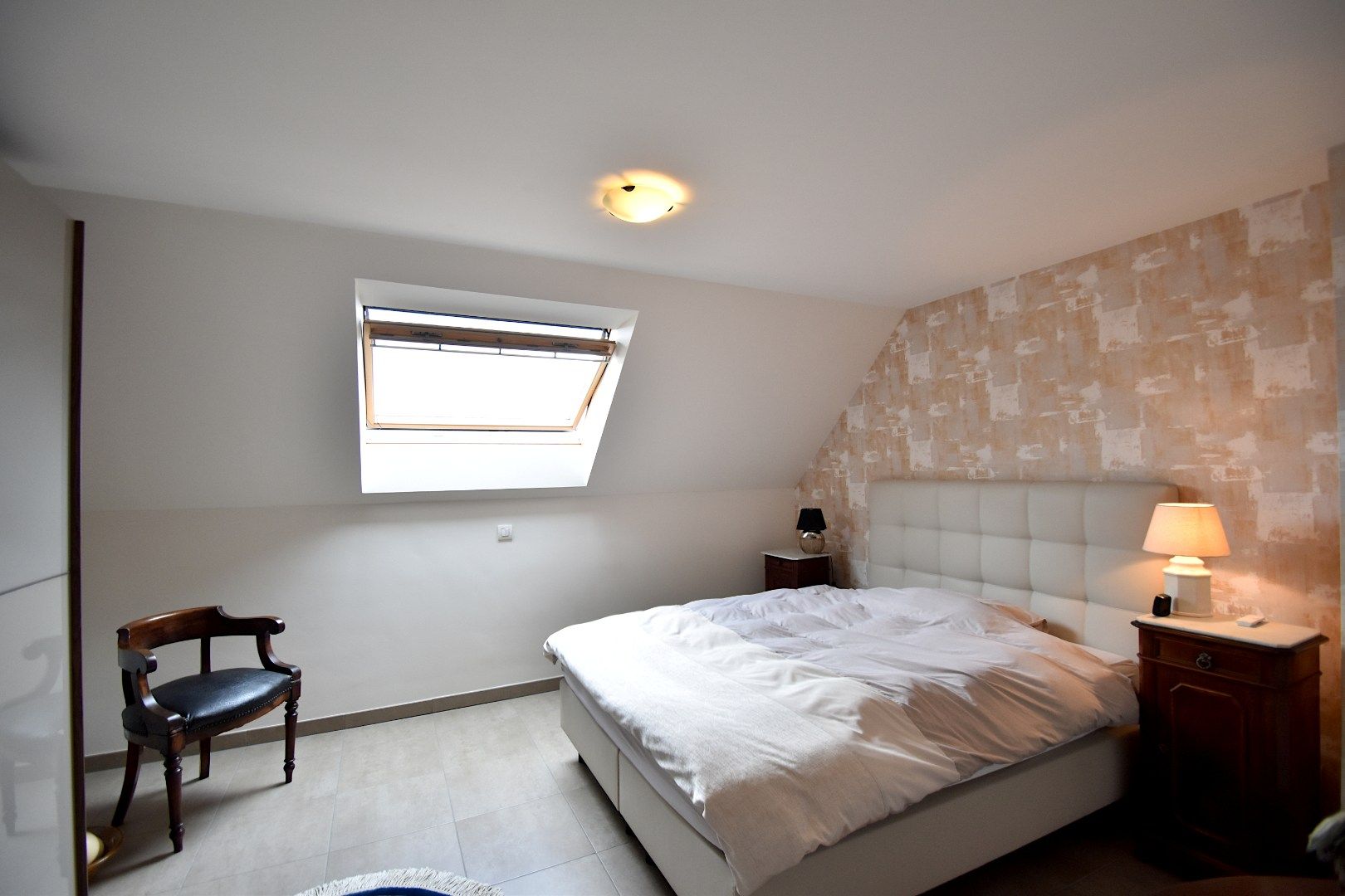 Zonnig & instapklaar duplex appartement in hartje De Haan foto 8