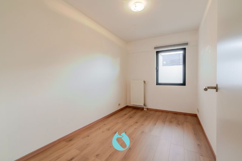 Ruim gelijkvloers 3-slaapkamer appartement te Wondelgem (Gent) foto 10