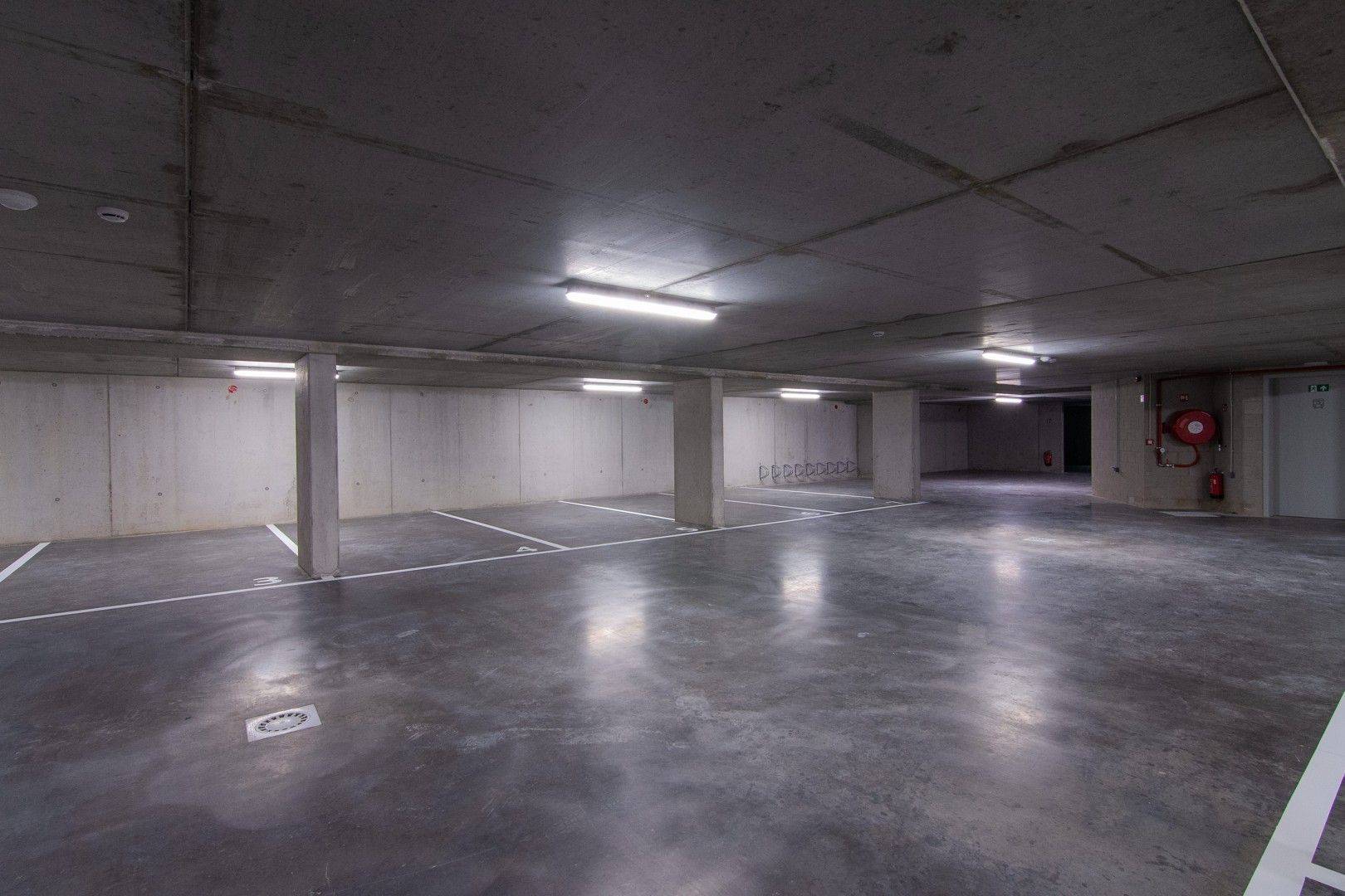 2-SLP APPARTEMENT OP 1STE VERDIEP MET RUIM TERRAS foto 40