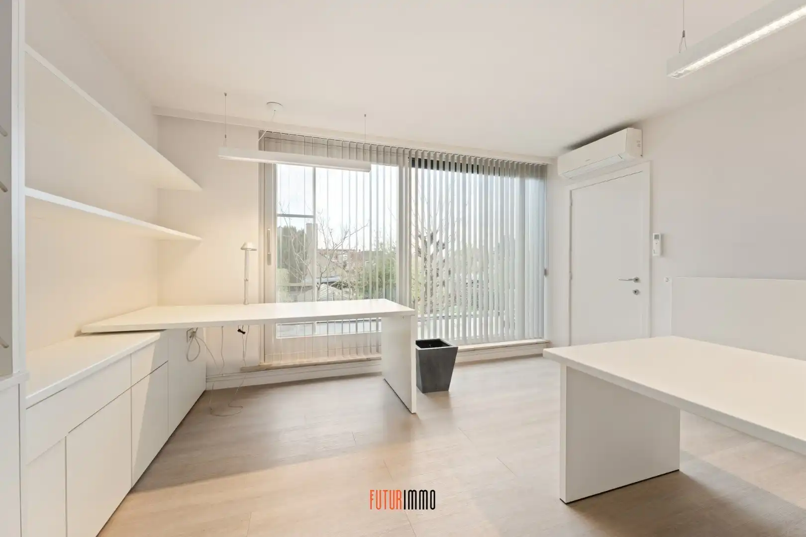 Polyvalente eigendom in hartje Rumbeke foto 14