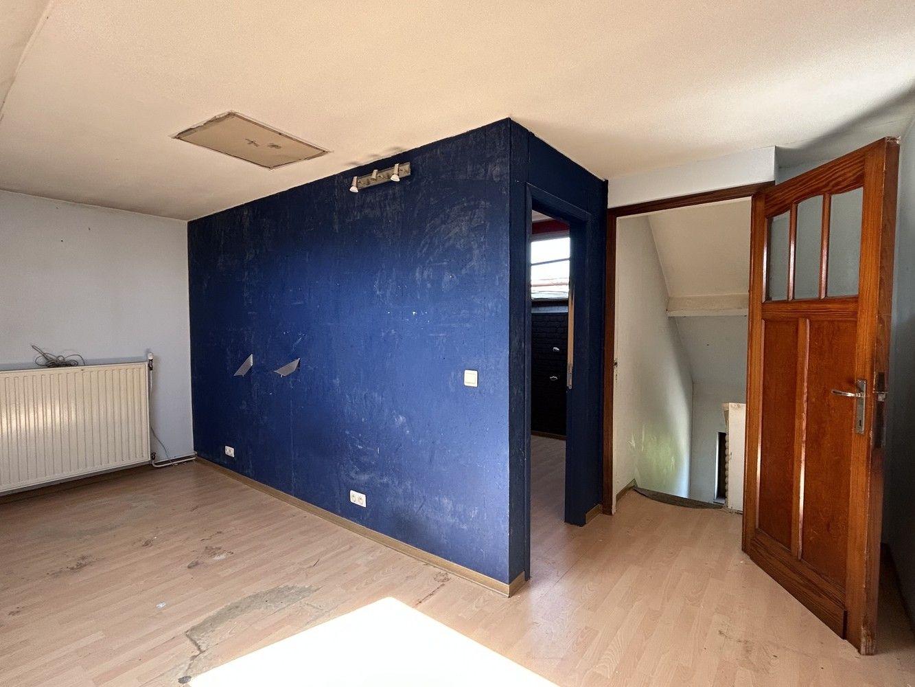 Ruime te renoveren woning met grote tuin en garage op gunstige locatie foto 15