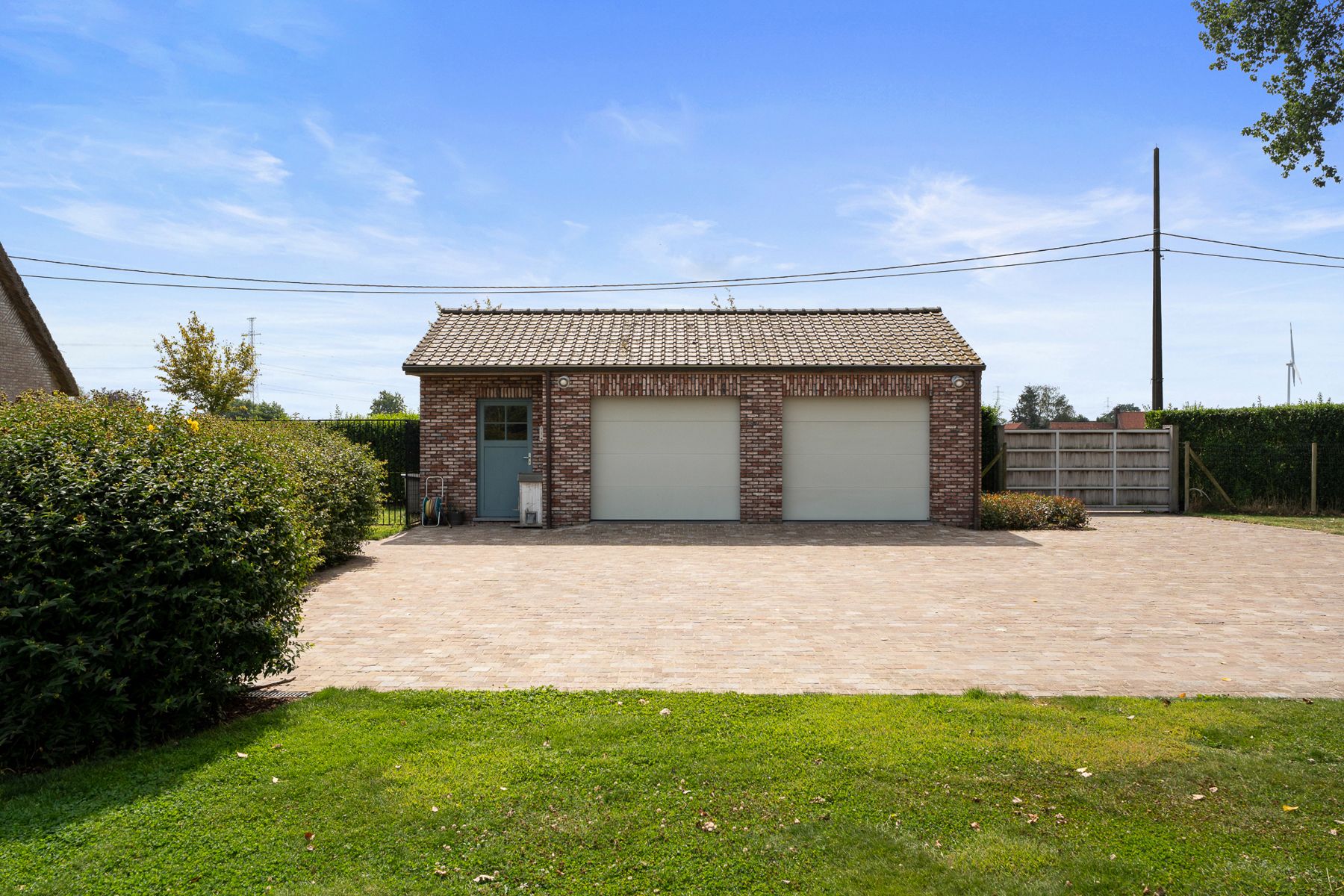 Exclusieve woning met klasse, ruimte en zicht op groen foto 25