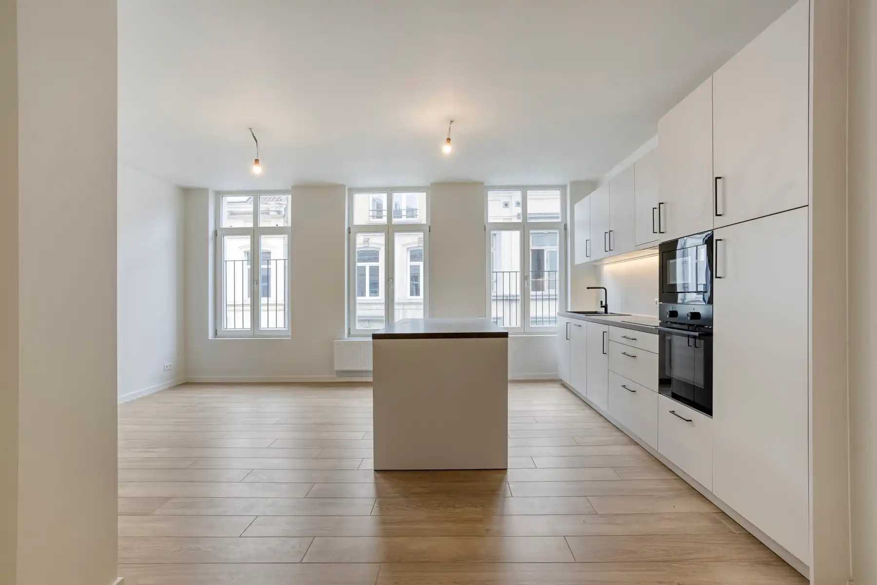 Stijlvol gerenoveerd duplex-appartement met terras foto 5