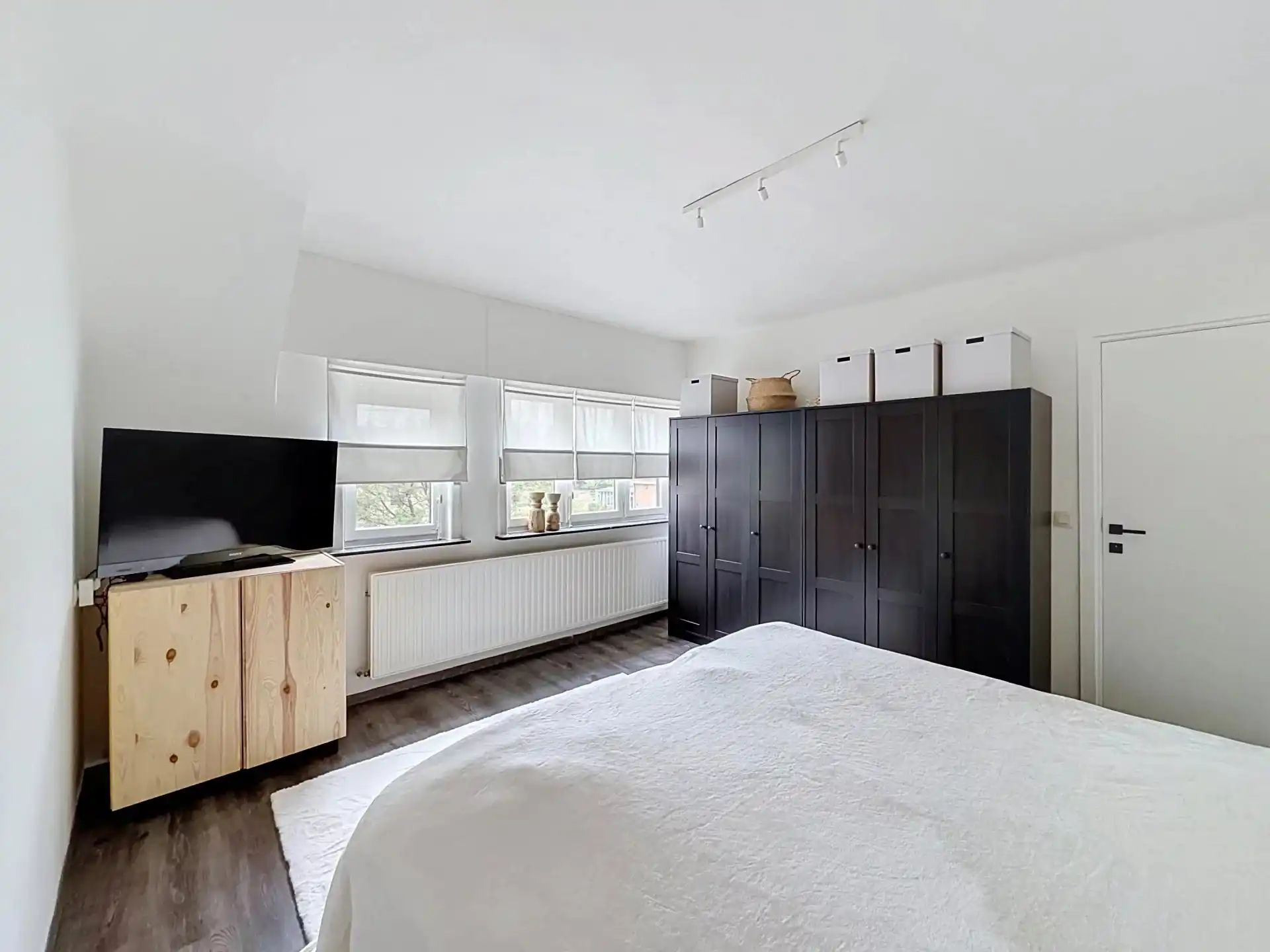 Instapklare gezellige woning op een mooi perceel met 3 slaapkamers en 2 badkamers foto 25