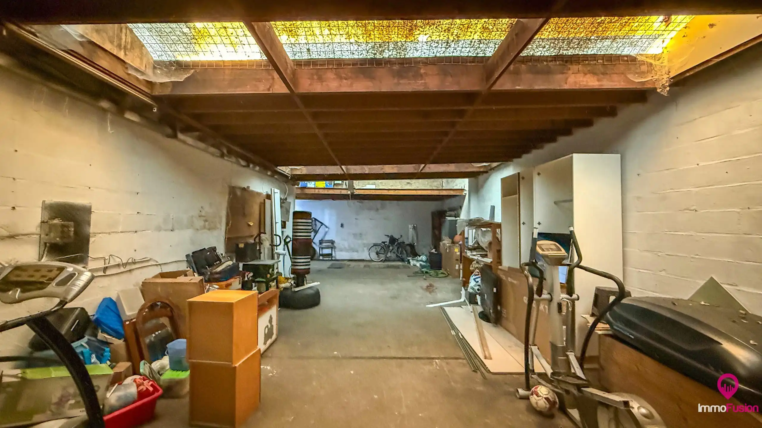 Uniek woon-werkpand met vergunde loods van 110m² en 5 slpks! foto 28