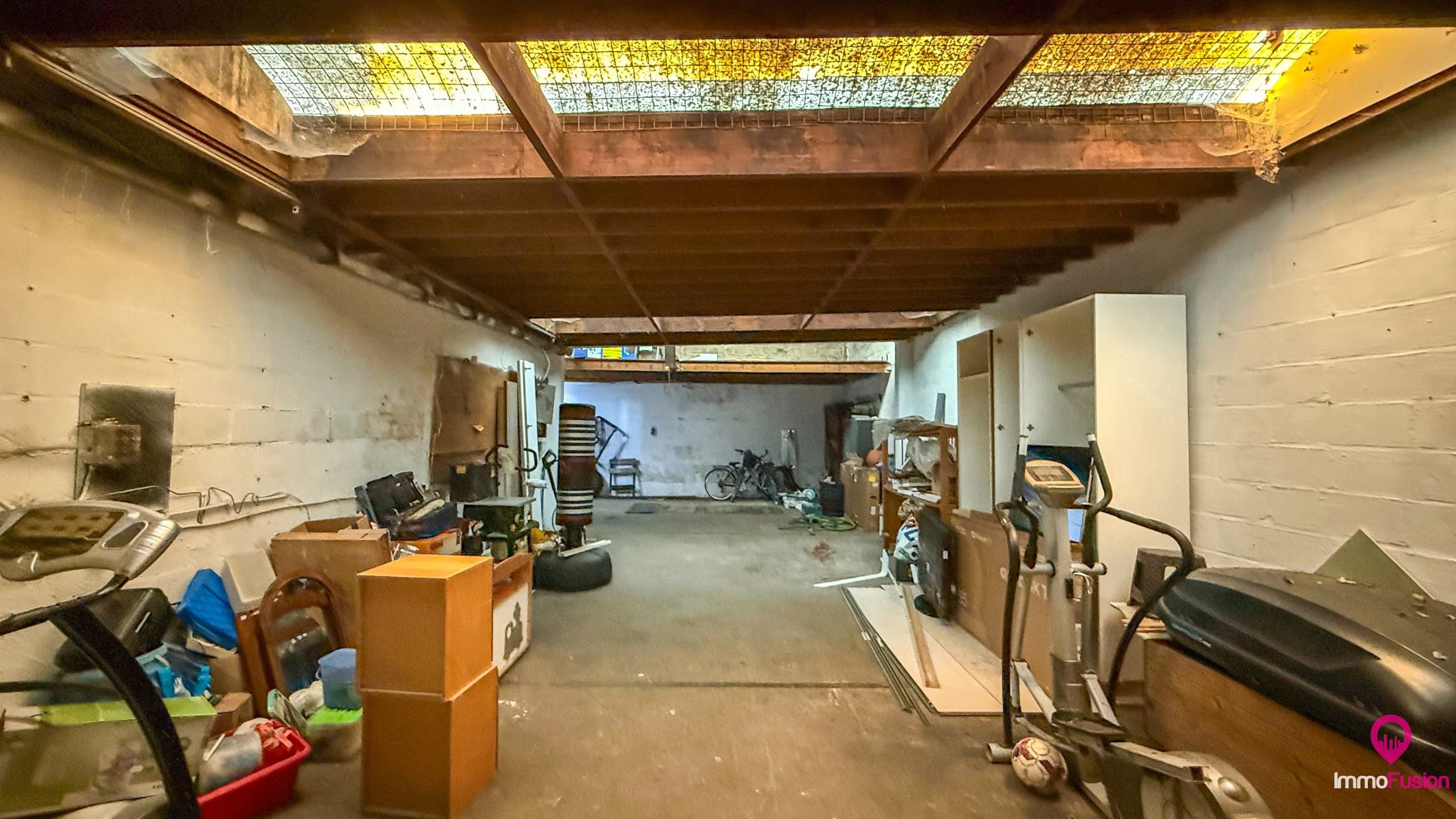 Uniek woon-werkpand met vergunde loods van 110m² en 5 slpks! foto 28