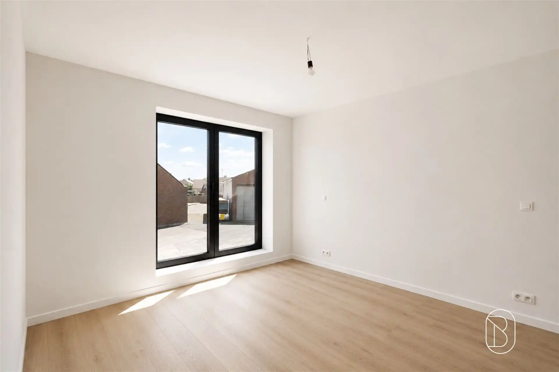 2 kwalitatieve luxueuze ENERGIENEUTRALE moderne nieuwbouwwoningen foto 4