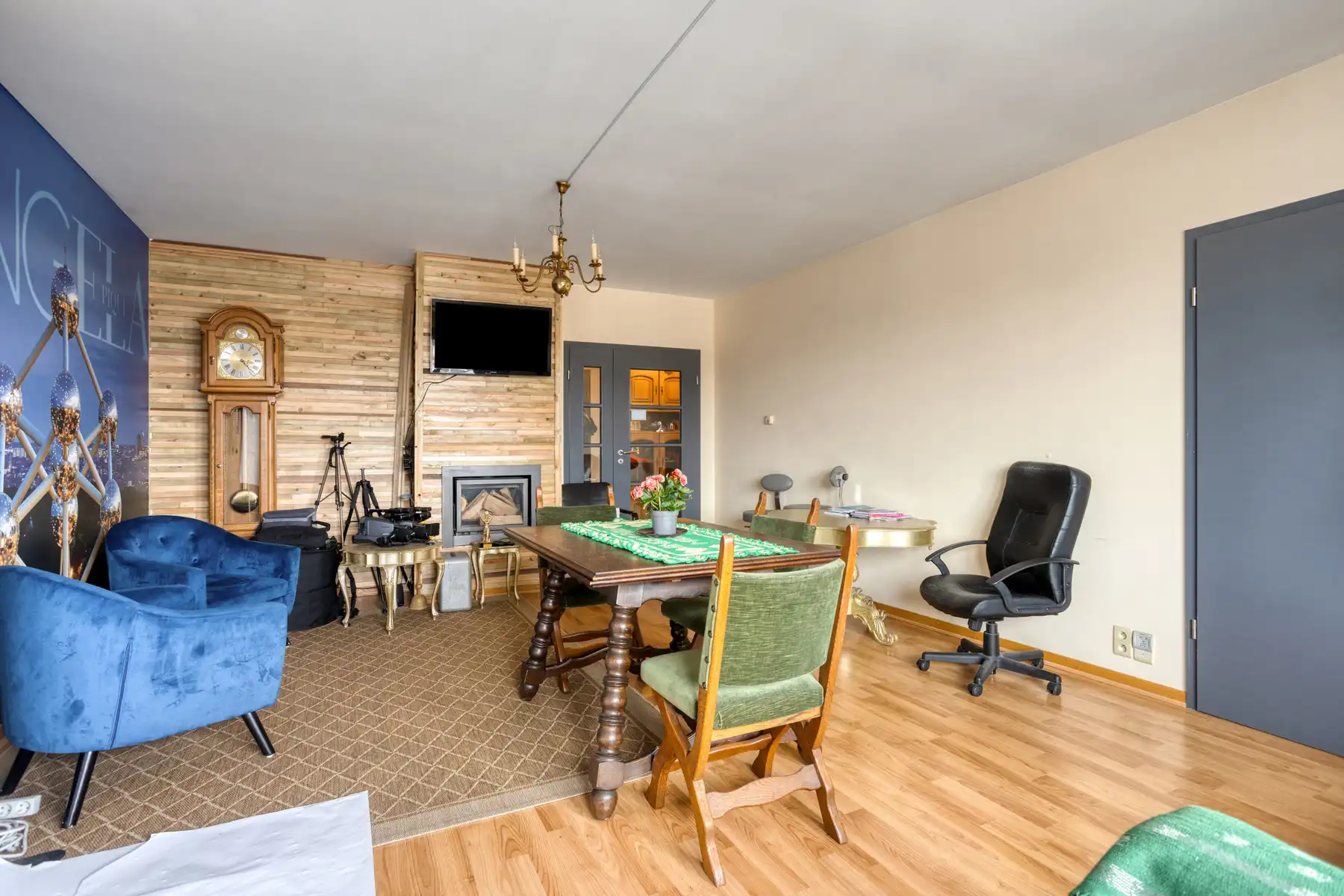 APPARTEMENT 7DE VERDIEPING + ONDERGRONDSE AUTOSTAANPLAATS foto 5