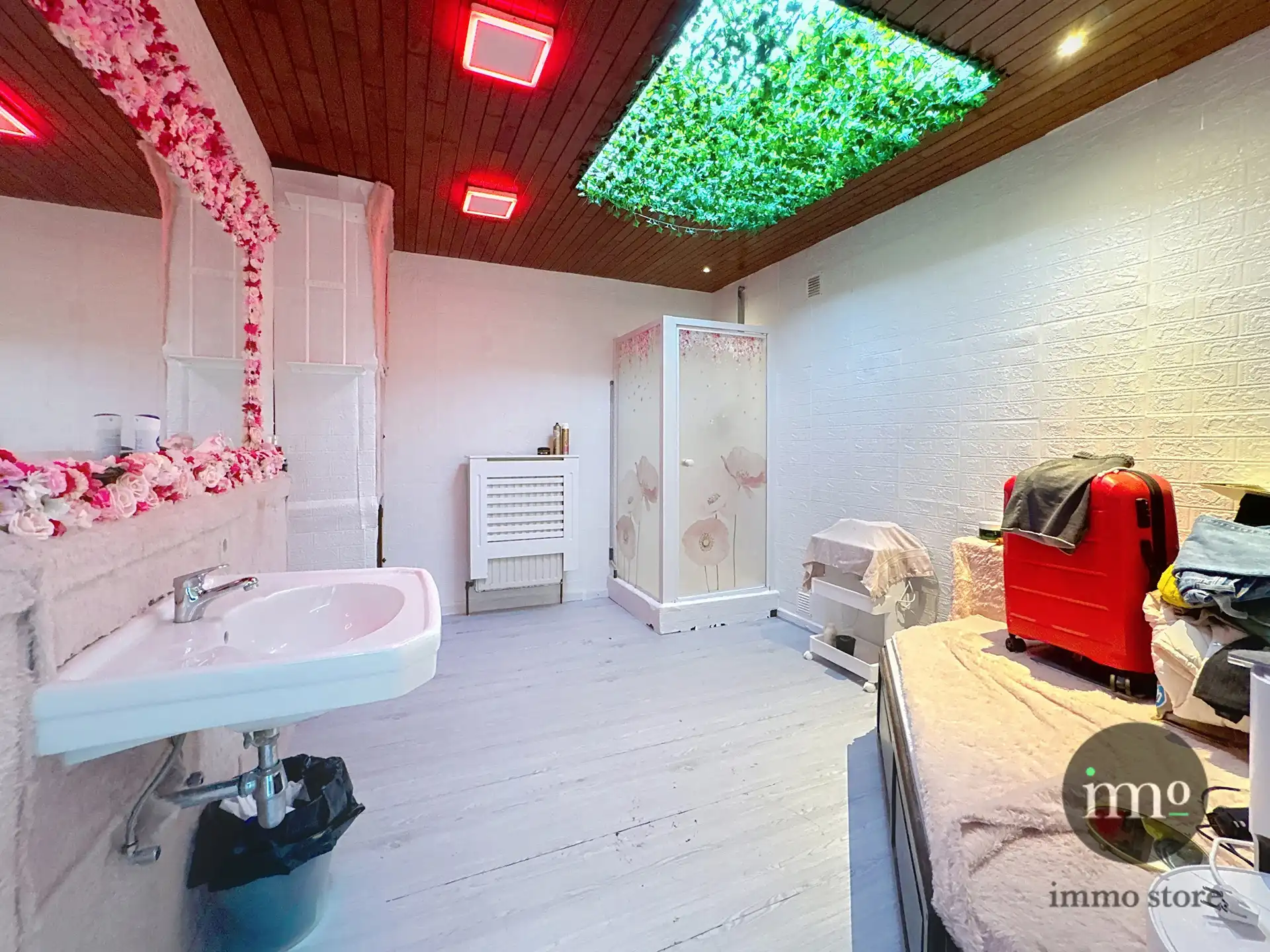 Een uitzonderlijk pand waar ondernemen, ruimte en wonen perfect samenkomen. foto 25