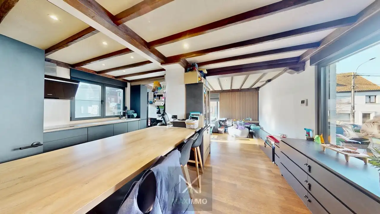 Gelijkvloerse bungalow met loods van 180 m² in het centrum van Marke foto 16