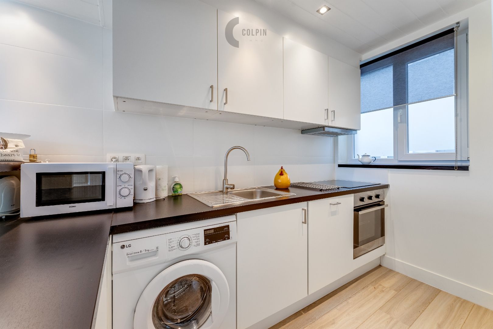 Goed gelegen appartement in een villaresidentie bij het Astridplein foto 4