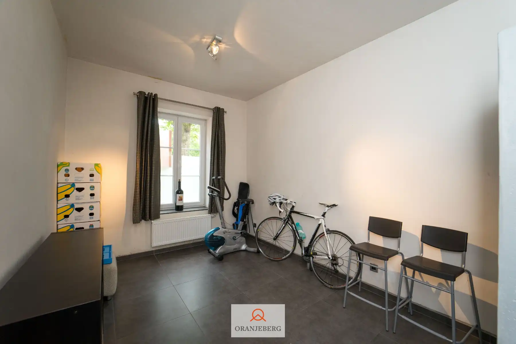 Leuke woning tussen Prinsenhof en Begijnhof aan het water foto 11