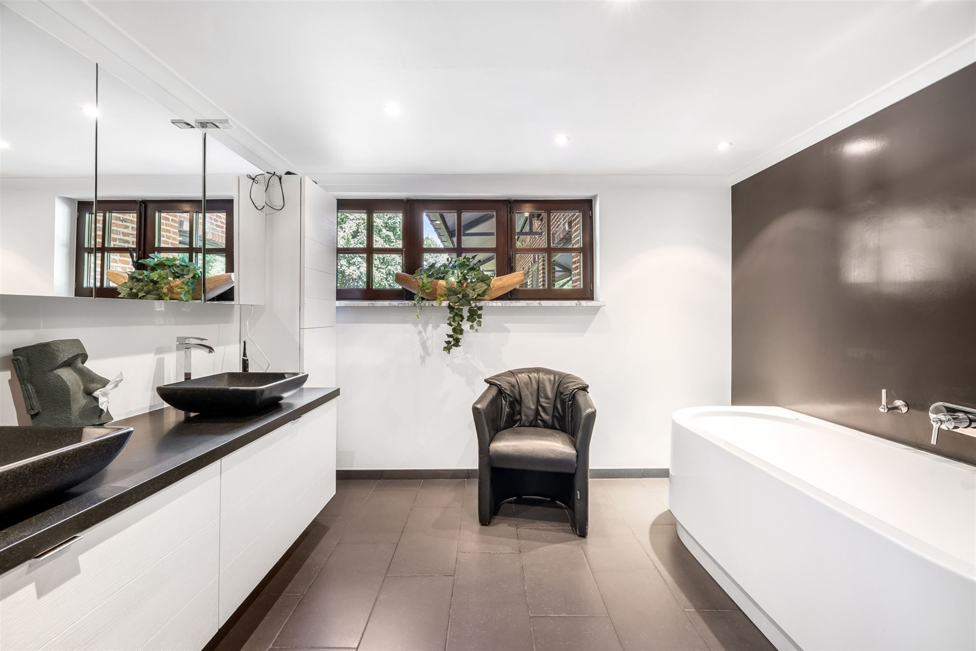 UNIEKE EIGENDOM MET 24 PAARDENSTALLEN EN BINNENPISTE OP CA 10 HECTARE TE PAAL-BERINGEN foto 31