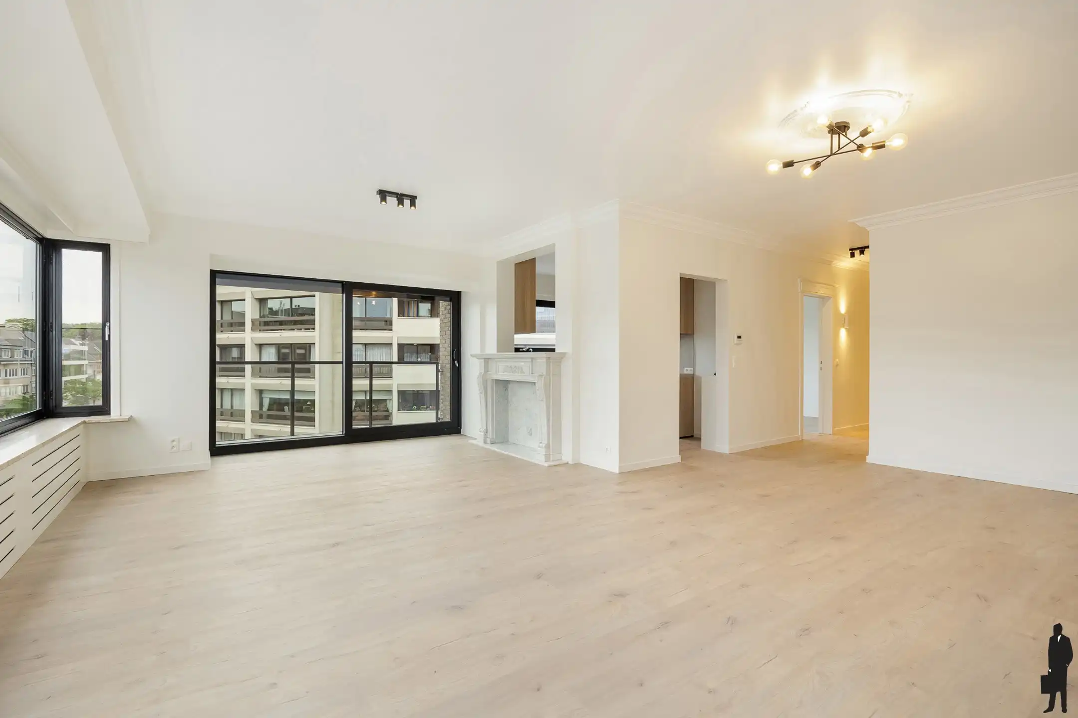 Stijlvol appartement met panoramisch zicht op de Grote Markt foto 2